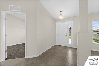 10 Lysander Ln in Palm Coast, FL - Building Photo - Building Photo