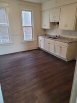 1608 W Lincoln Ave, Unit 4 in Milwaukee, WI - Building Photo