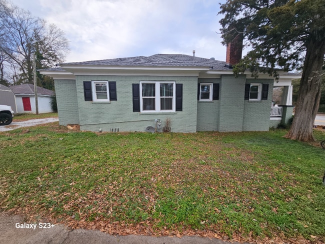 1933 Nance St in Newberry, SC - Building Photo - Building Photo