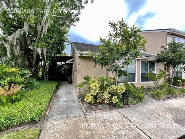 property at 610 Casa Park N Ct