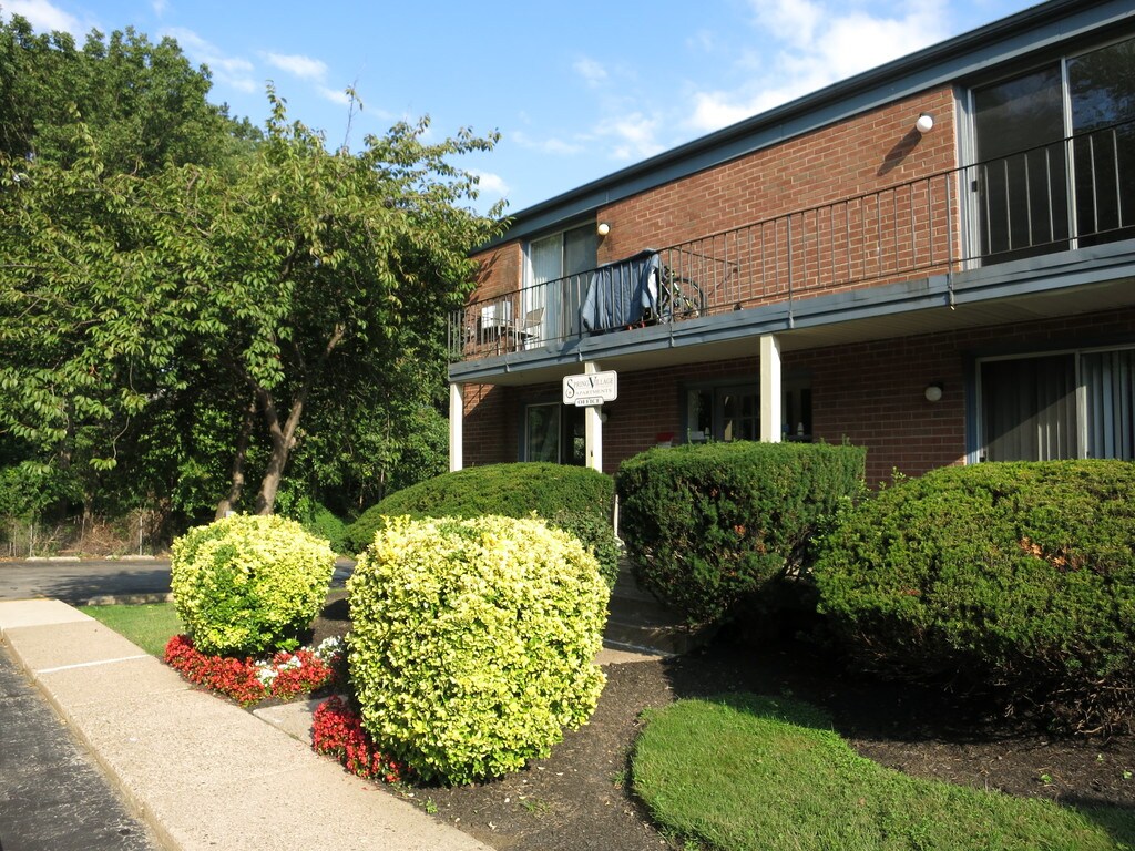 Spring Village Apartments Sharon Hill, PA Apartments