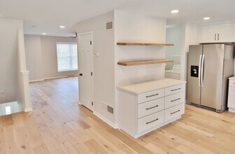 36 Taylor Dr in York, PA - Building Photo - Building Photo