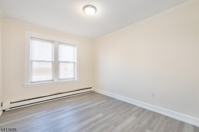 226 Franklin Ave in Nutley, NJ - Building Photo - Building Photo