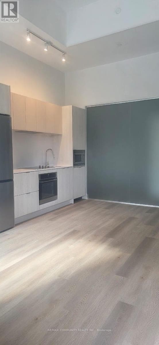 property at 3025 Novar Rd
