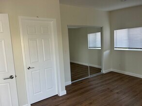 8418 Stewart and Gray Rd in Downey, CA - Foto de edificio - Building Photo