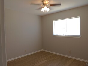 1211 Mulberry Dr in Marble Falls, TX - Building Photo - Building Photo