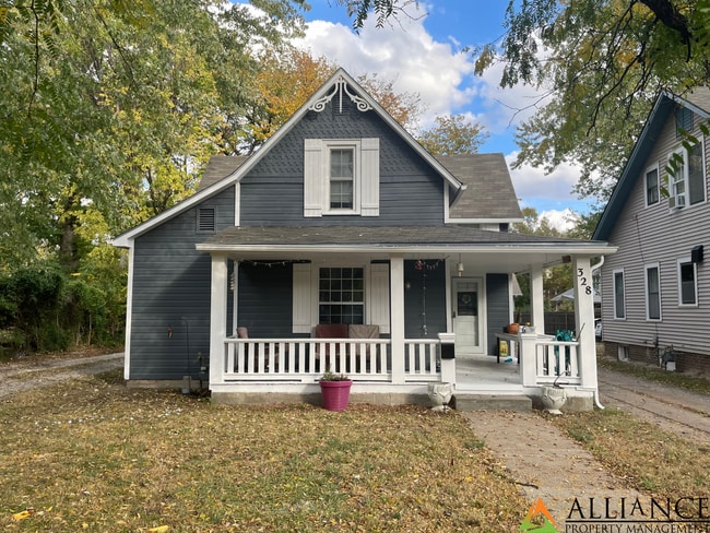 property at 328 N 16th St