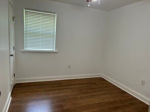 2080 Jerlyn Dr in Denham Springs, LA - Building Photo - Building Photo