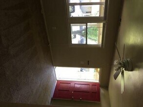 2324 Edison Ave in Sacramento, CA - Building Photo - Building Photo