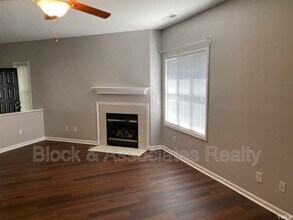 2110 Breezeway Dr in Raleigh, NC - Building Photo - Building Photo