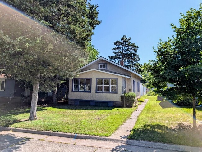 property at 772 Hillview Ave