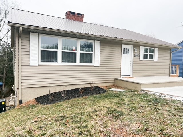 1306 George Ave in Jefferson City, TN - Building Photo