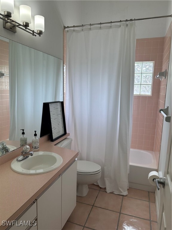 property at 740 Lambton Ln