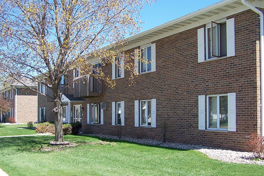 SHAWANO APARTMENTS in Shawano, WI - Building Photo