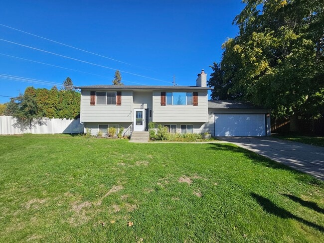 1721 E 58th Ave in Spokane, WA - Building Photo - Building Photo