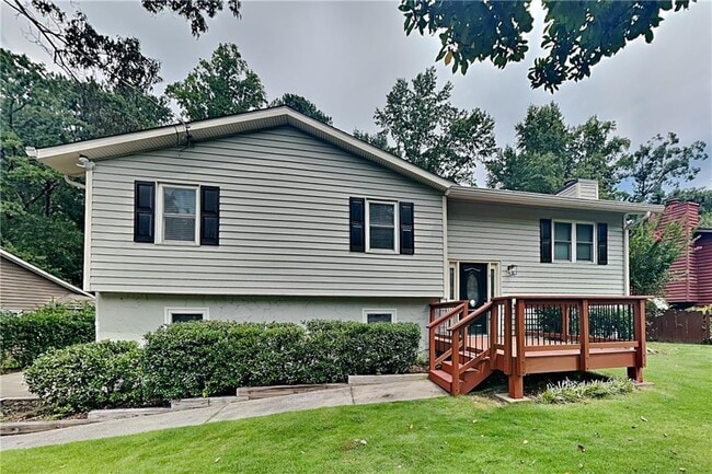 property at 2493 Seneca Trail NW