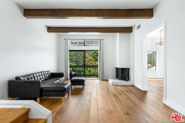 property at 1571 Palisades Dr