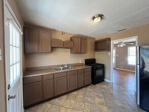 4326 Cottage St in Corpus Christi, TX - Building Photo - Building Photo