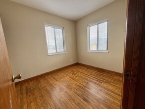 327 1/2 2nd Ave in South Charleston, WV - Building Photo - Building Photo