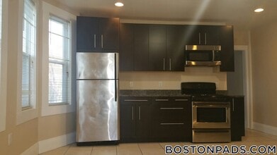 3147-3149 Washington St. in Boston, MA - Foto de edificio - Building Photo