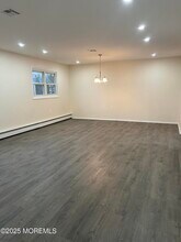 128 Bonaire Dr in Toms River, NJ - Building Photo - Building Photo