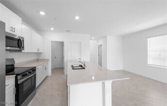 17564 Monte Isola Wy in North Fort Myers, FL - Building Photo - Building Photo
