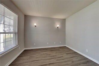 1675 Huntcrest Park SW in Mableton, GA - Building Photo - Building Photo