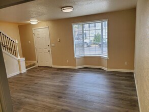 821 Kaiser Rd NW, Unit 3C in Olympia, WA - Building Photo - Building Photo