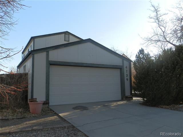 4739 S Ouray Way in Aurora, CO - Building Photo