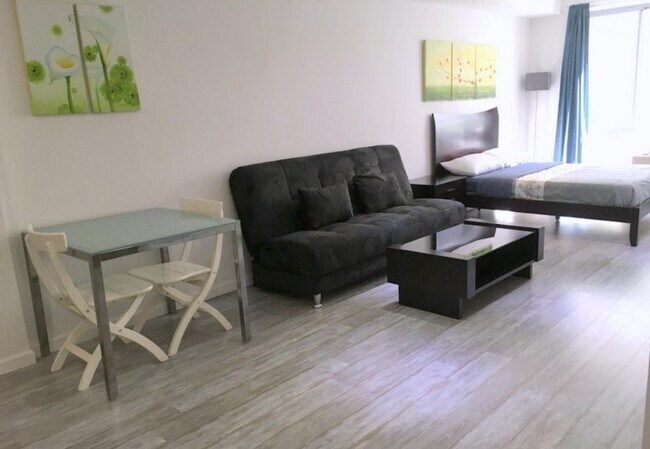 property at 521 W 48th St