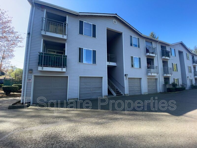 7041 S 116th Pl in Seattle, WA - Building Photo