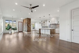 1018 S Waverly Dr in Dallas, TX - Building Photo - Building Photo