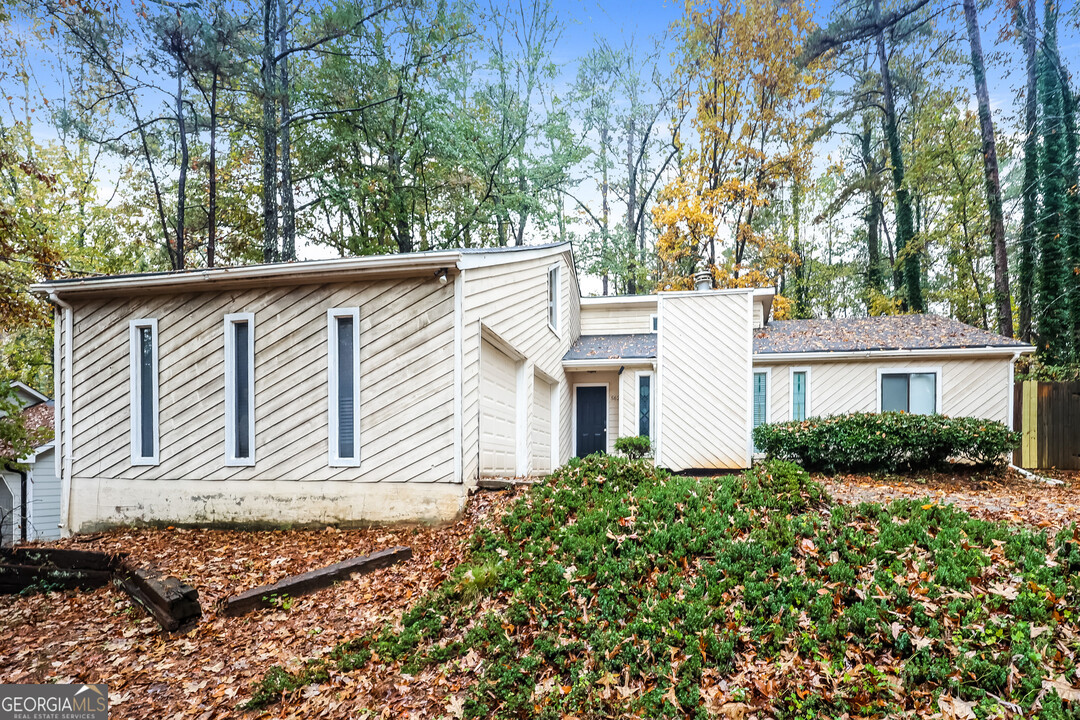 5629 Whittondale Rd in Lithonia, GA - Building Photo