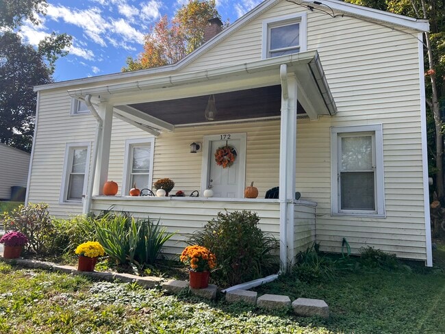 172 Lambert Ave in Fredonia, NY - Building Photo - Building Photo