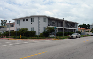 7925 Hawthorne Ave in Miami, FL - Building Photo