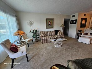2426 Persian Dr in Clearwater, FL - Building Photo - Building Photo
