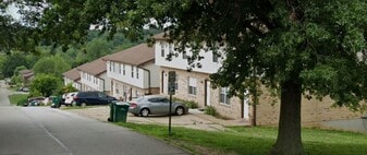 1009 Westward Trails Dr in Imperial, MO - Building Photo