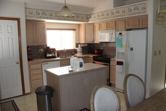 7965 Interlaken Dr in Colorado Springs, CO - Foto de edificio - Building Photo