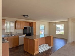 21100 State St in San Jacinto, CA - Building Photo - Building Photo