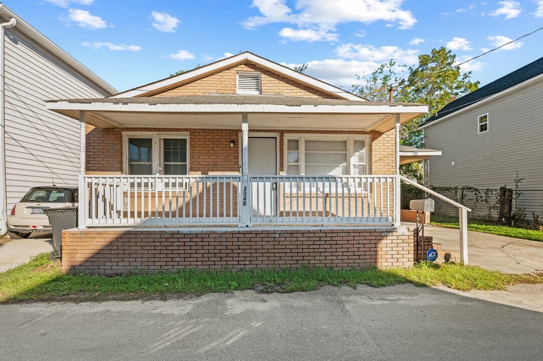 2048 Arbutus Ave in North Charleston, SC - Building Photo