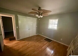 1713 Elwyn Ave in Gadsden, AL - Foto de edificio - Building Photo