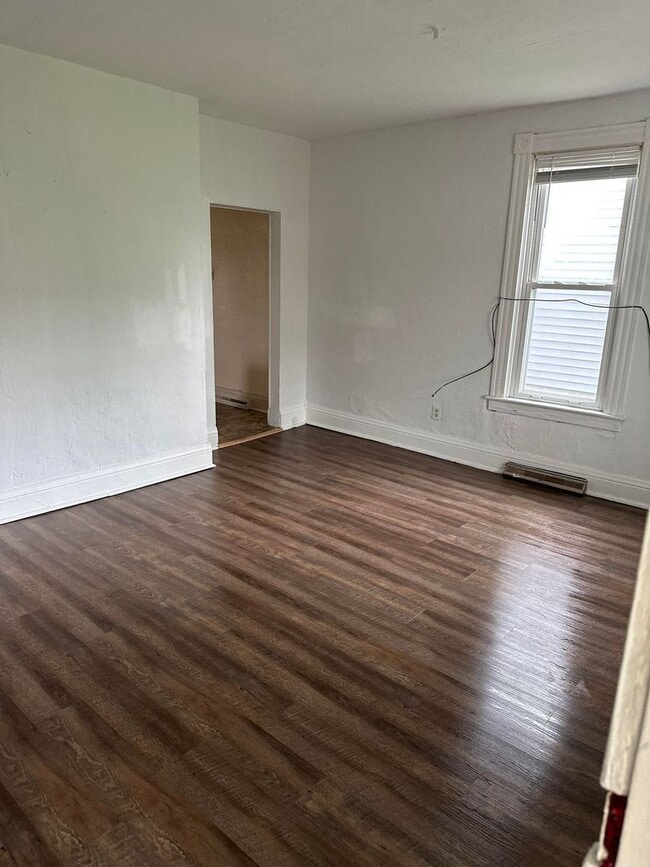 31 Caldwell Ave in Washington, PA - Building Photo - Building Photo