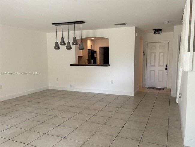 7065 SW 164th Ct in Miami, FL - Building Photo - Building Photo