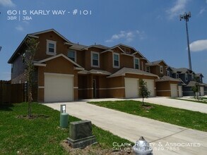 6015 Karly Way-Unit -#101 in San Antonio, TX - Building Photo - Building Photo