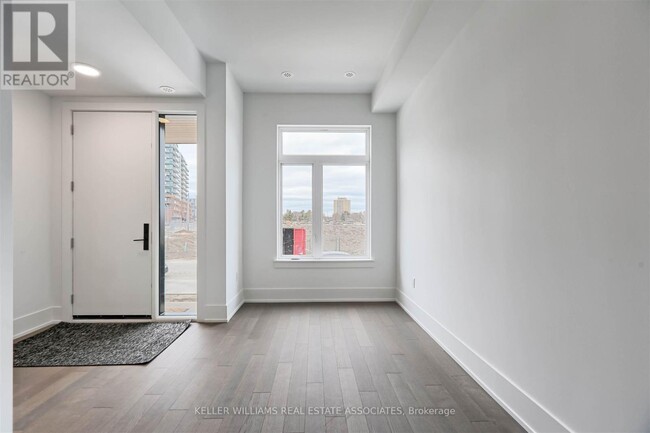 80-80 Coveside Dr in Mississauga, ON - Building Photo - Building Photo