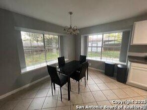 6403 Ridge Creek Dr in San Antonio, TX - Building Photo - Building Photo