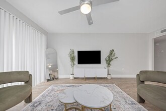 4403 W Cleveland St, Unit SI ID1365973P in Tampa, FL - Foto de edificio - Building Photo