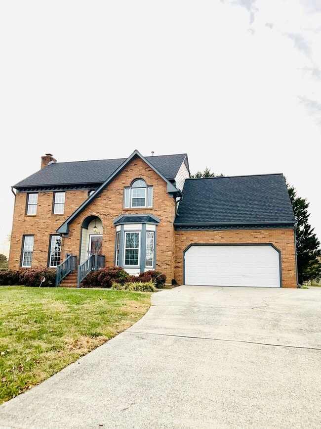 property at 3202 Stonypointe Dr