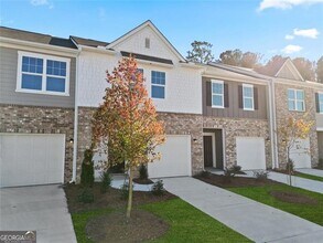 541 Magnolia Cir in Palmetto, GA - Building Photo - Building Photo