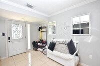 3807 Brock St photo'